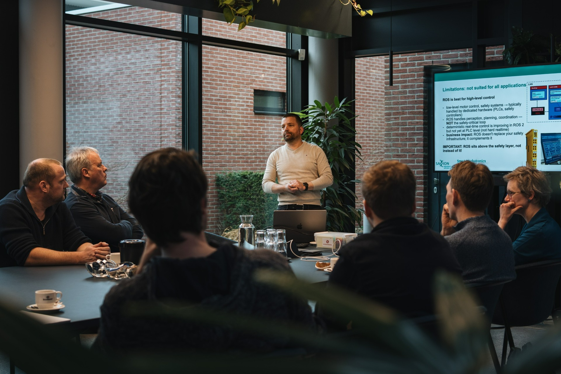 ‘Controller choices and architecture’, TTG @Bronkhorst